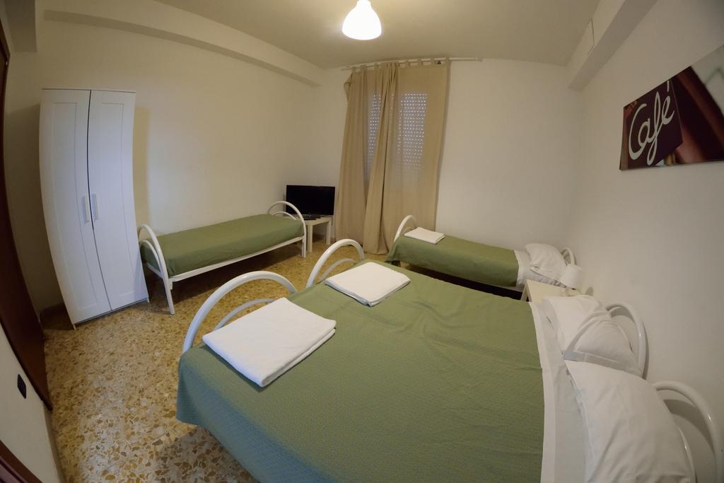 Hotel Fidene ローマ エクステリア 写真